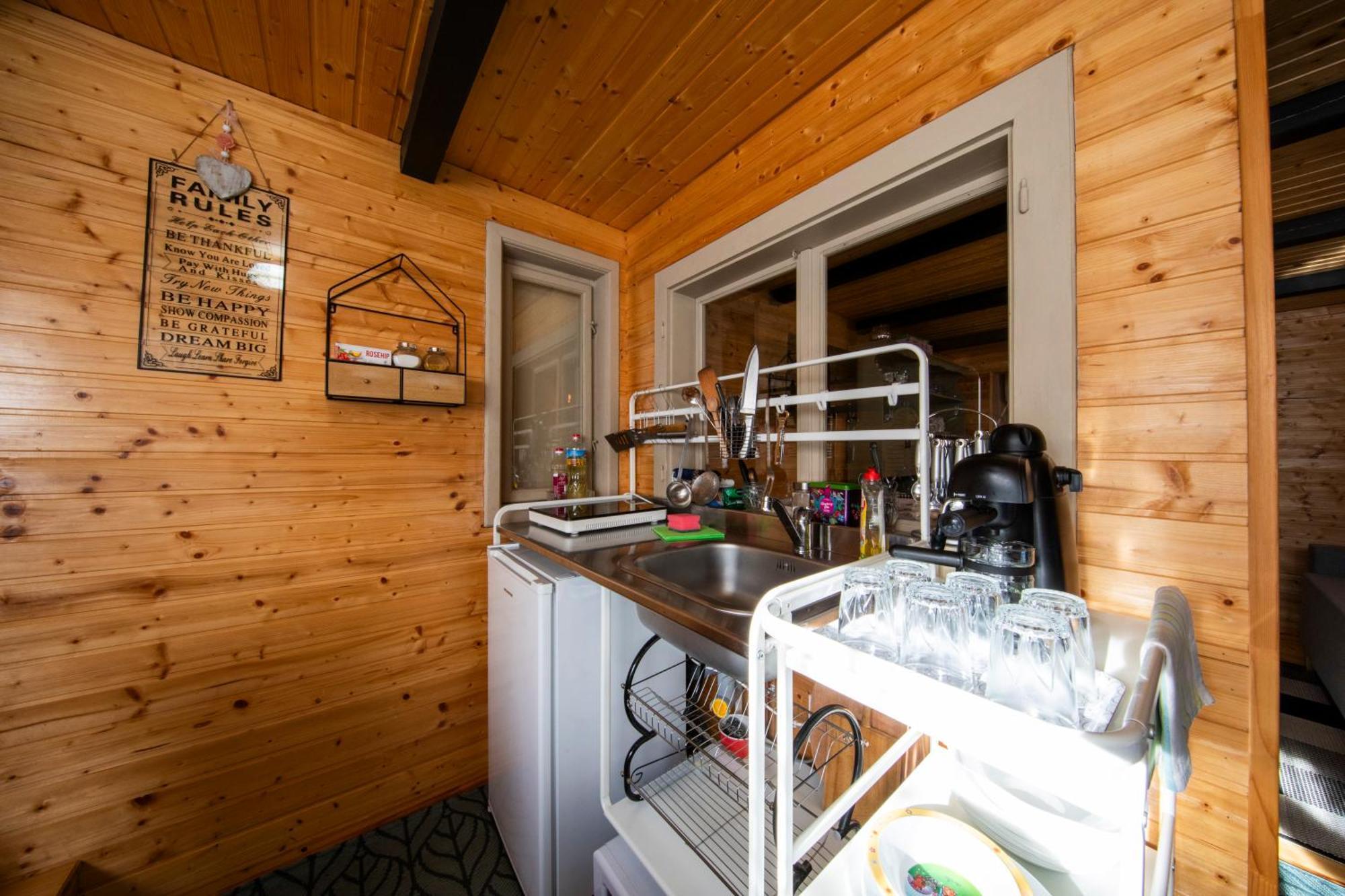 Cabana Adrienne Izvoru Muresului Exterior photo
